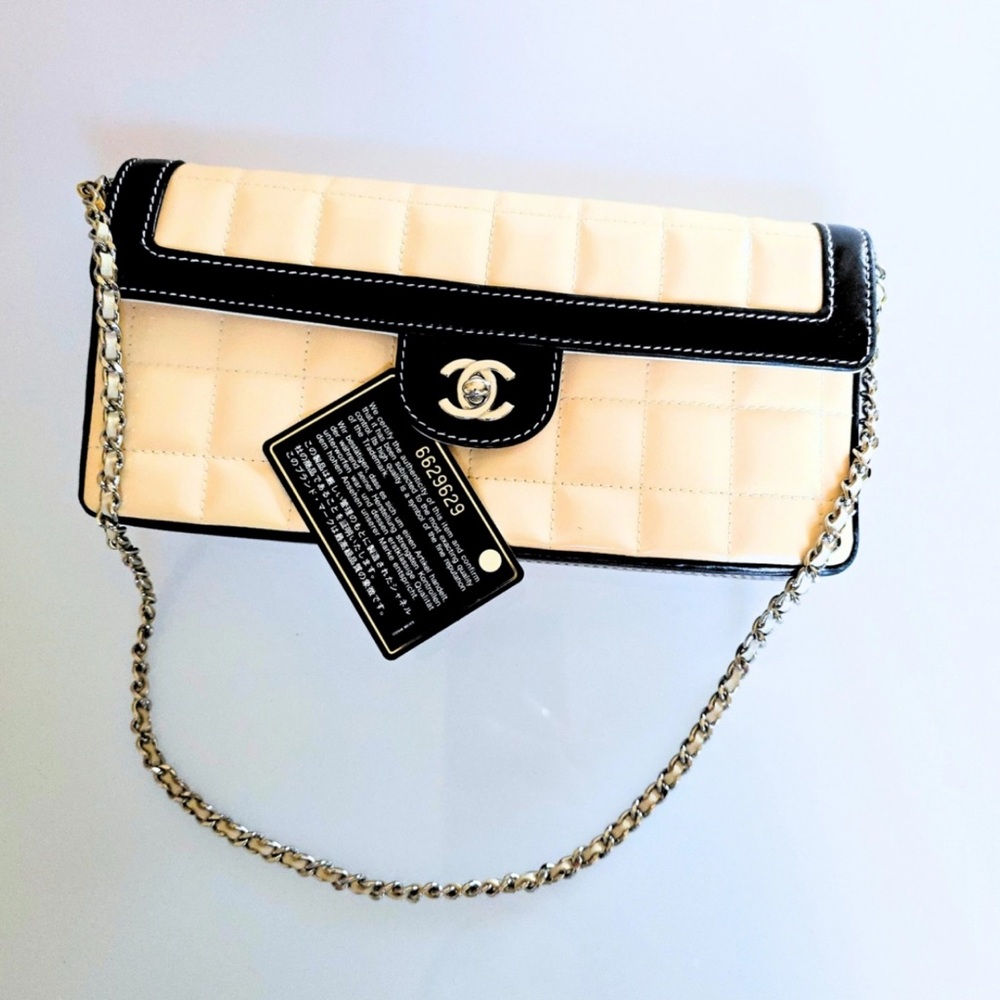 AUTHENTIC Chanel Cream and Black Clutch, vintage chocolate bar bag